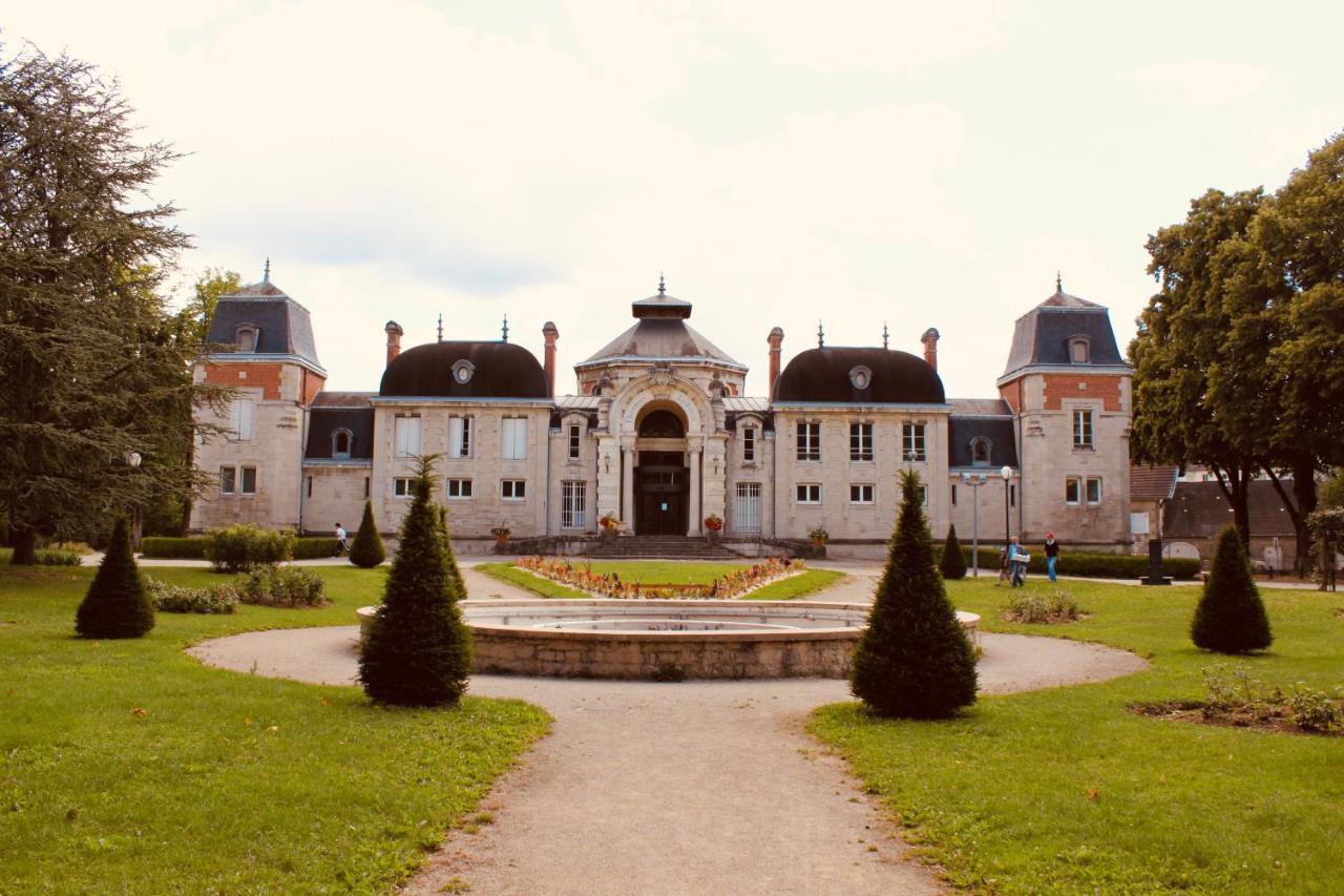 Suite Standing Au Coeur Du Jura Courbouzon  Eksteriør bilde